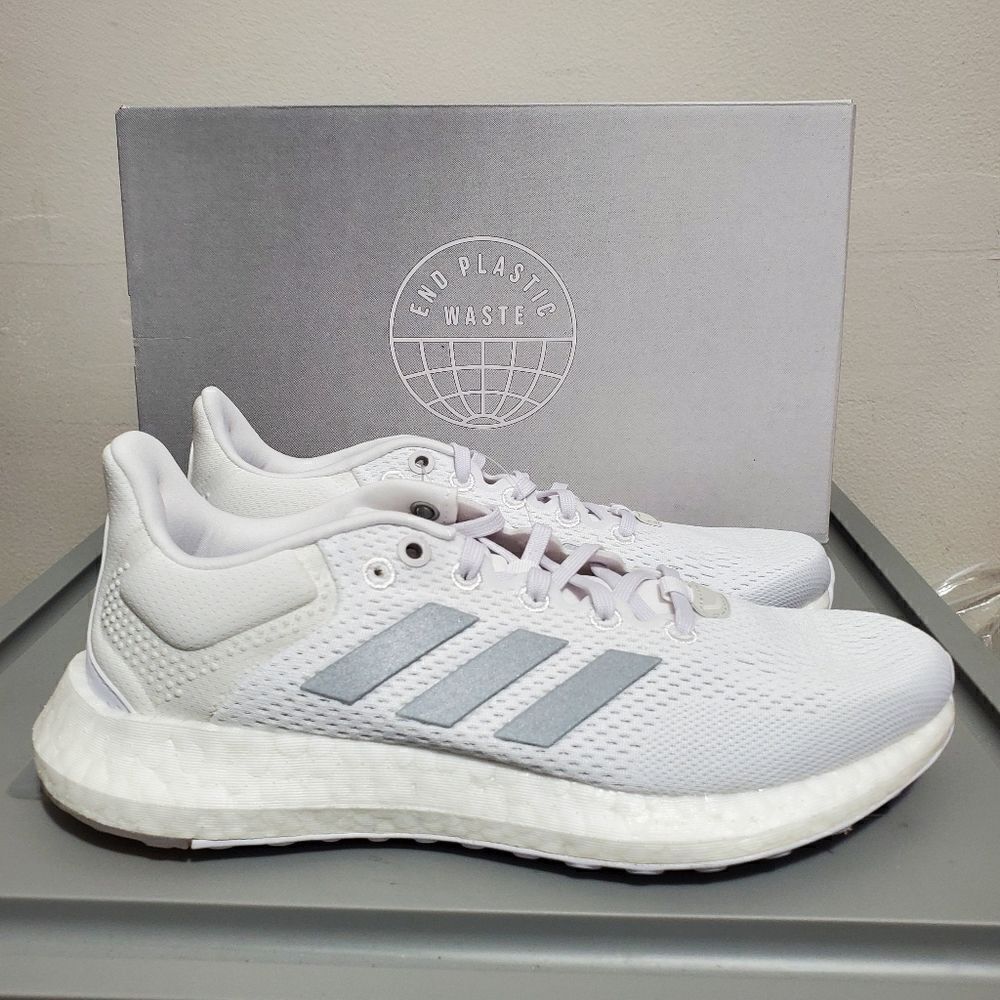 Adidas Pureboost 21 Women's Sz 6 White GZ3006 Running Sneakers BNIB